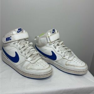 Nike Big Kids Size 6 Court Borough Mid 2 Casual Sneakers AS IS